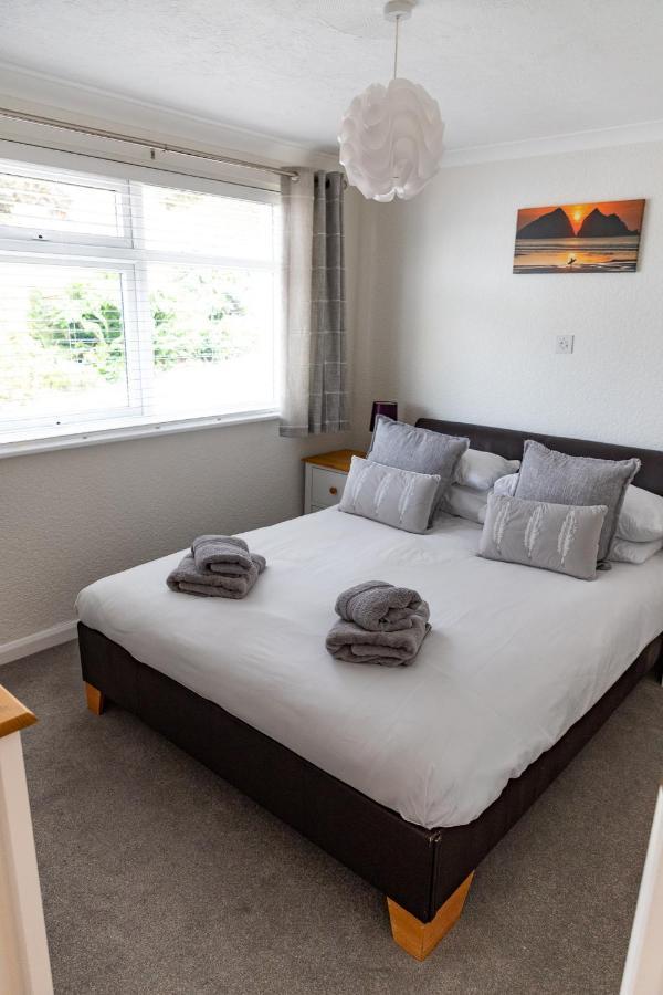 New Quay 2 Chatsworth Riverscape Apartments - Peaceful Apartment In Great Location With Free Parking Overlooking The Gannel Just A Short Walk From Newquays Incredible Beaches And Local Amenities מראה חיצוני תמונה