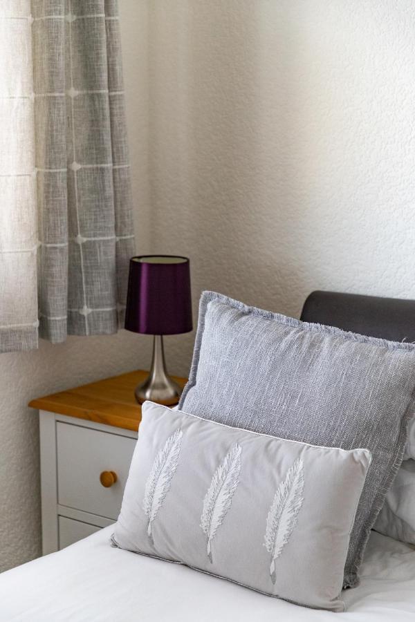 New Quay 2 Chatsworth Riverscape Apartments - Peaceful Apartment In Great Location With Free Parking Overlooking The Gannel Just A Short Walk From Newquays Incredible Beaches And Local Amenities מראה חיצוני תמונה