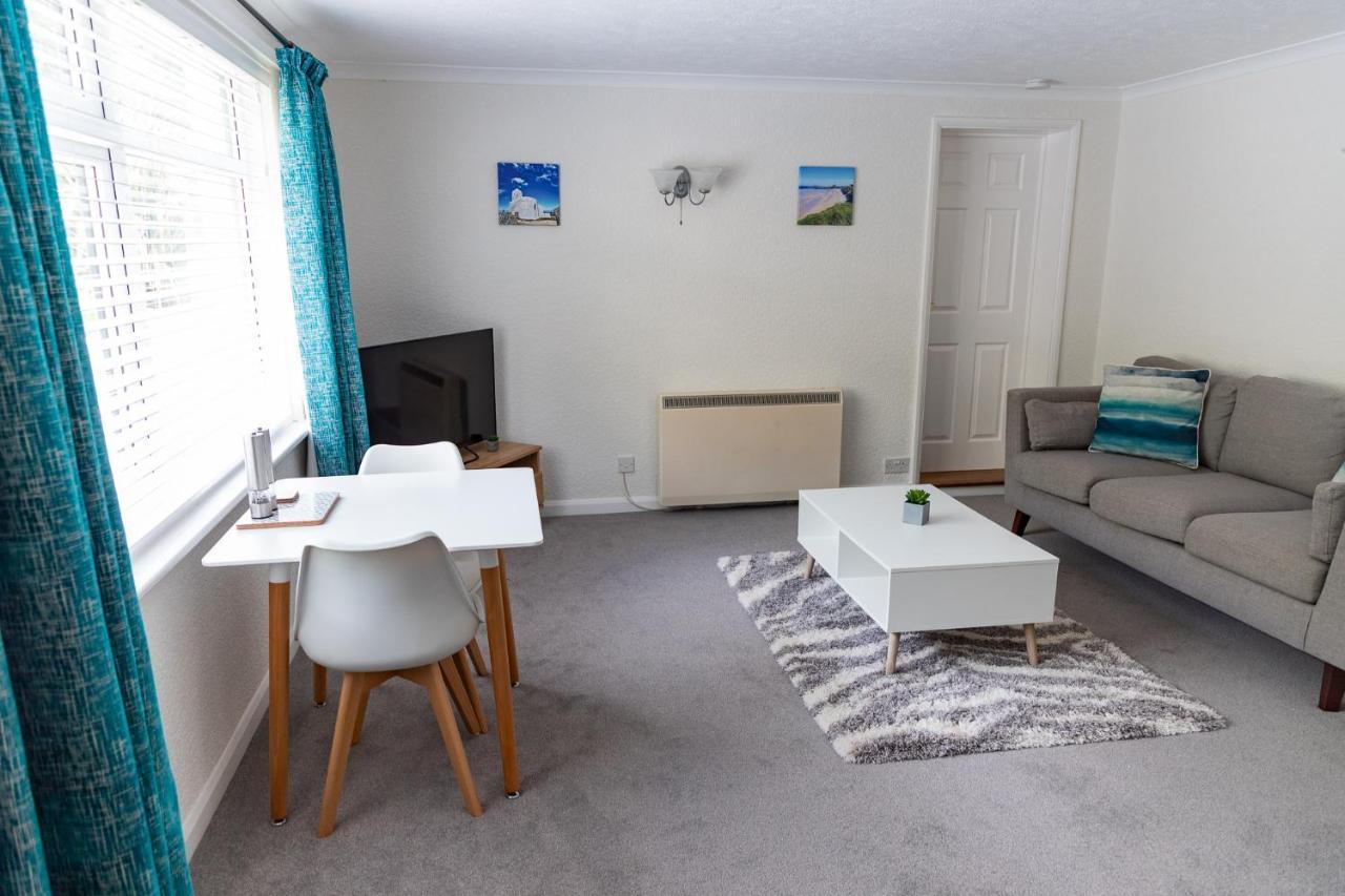 New Quay 2 Chatsworth Riverscape Apartments - Peaceful Apartment In Great Location With Free Parking Overlooking The Gannel Just A Short Walk From Newquays Incredible Beaches And Local Amenities מראה חיצוני תמונה