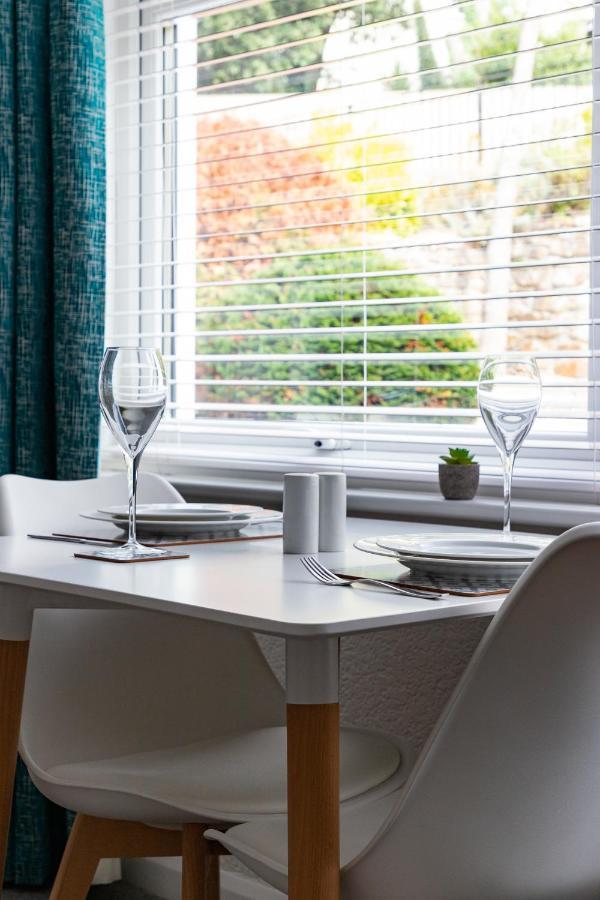 New Quay 2 Chatsworth Riverscape Apartments - Peaceful Apartment In Great Location With Free Parking Overlooking The Gannel Just A Short Walk From Newquays Incredible Beaches And Local Amenities מראה חיצוני תמונה